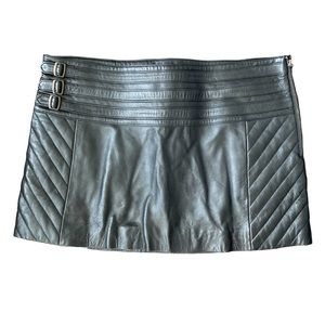 2for$38 Guess women’s 90’s Y2K genuine leather mini black skirt size 8